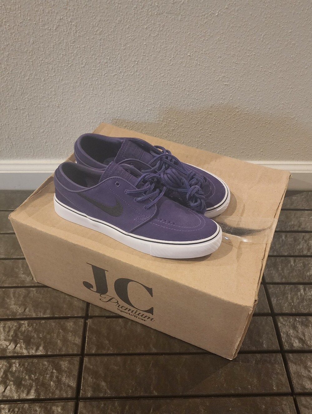 Kid's Nike Zoom Stefan Janoski+ Slip SB 'Dark Raisin' - Picture 11 of 16